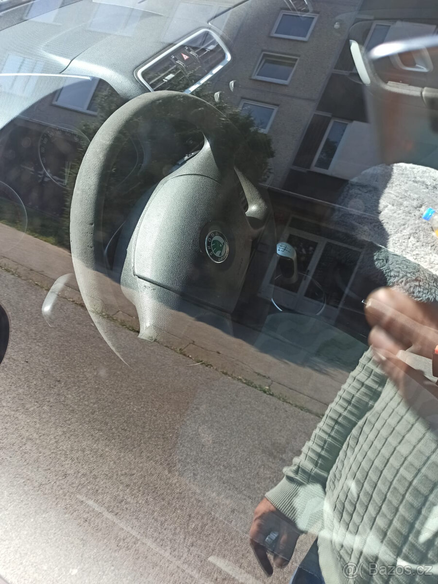 Škoda Roomster 1.4 16v 63kw, 2009, 200.000km, alu kola - 3
