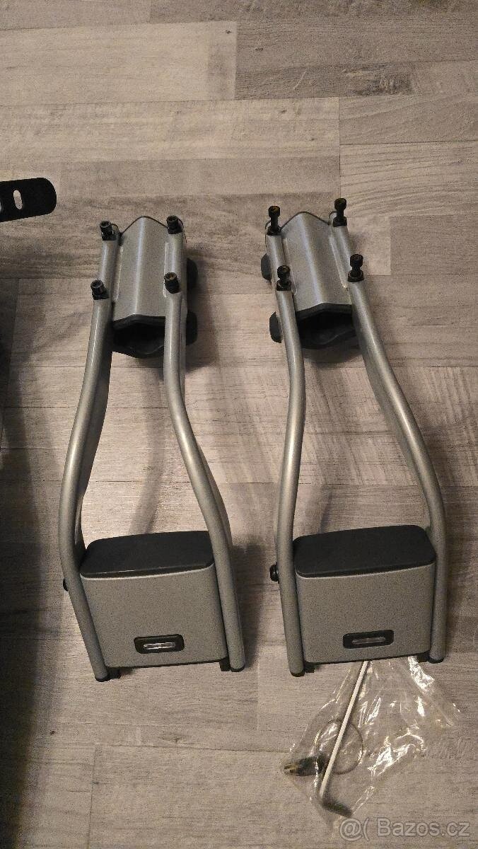 Cyklosedačka Thule Yepp Maxi černá, držáky na 2 kola - 3