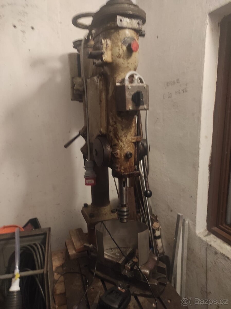 Soustruh, vrtačka, - 3