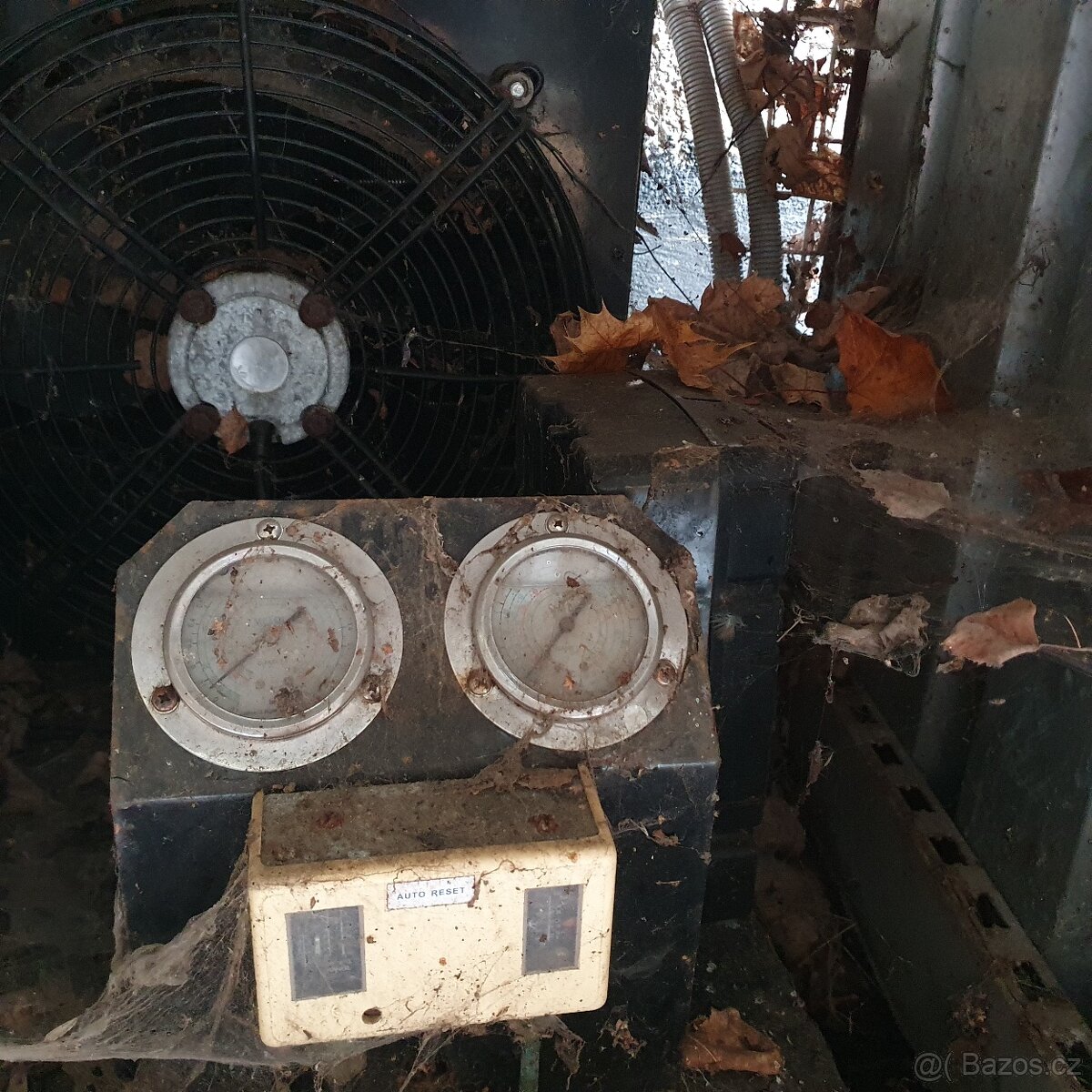 CHLADÍCÍ BOX 5 × 8 m - 3