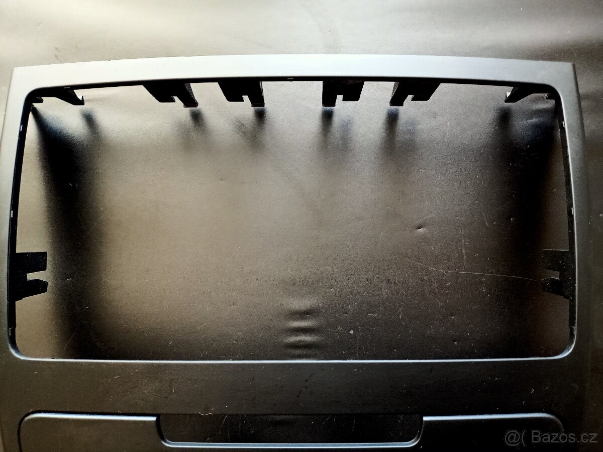 Rámeček autorádia škoda Yeti - 3