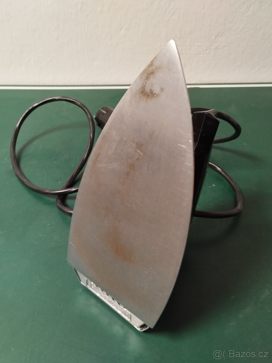 Žehlička BR 27 - 3