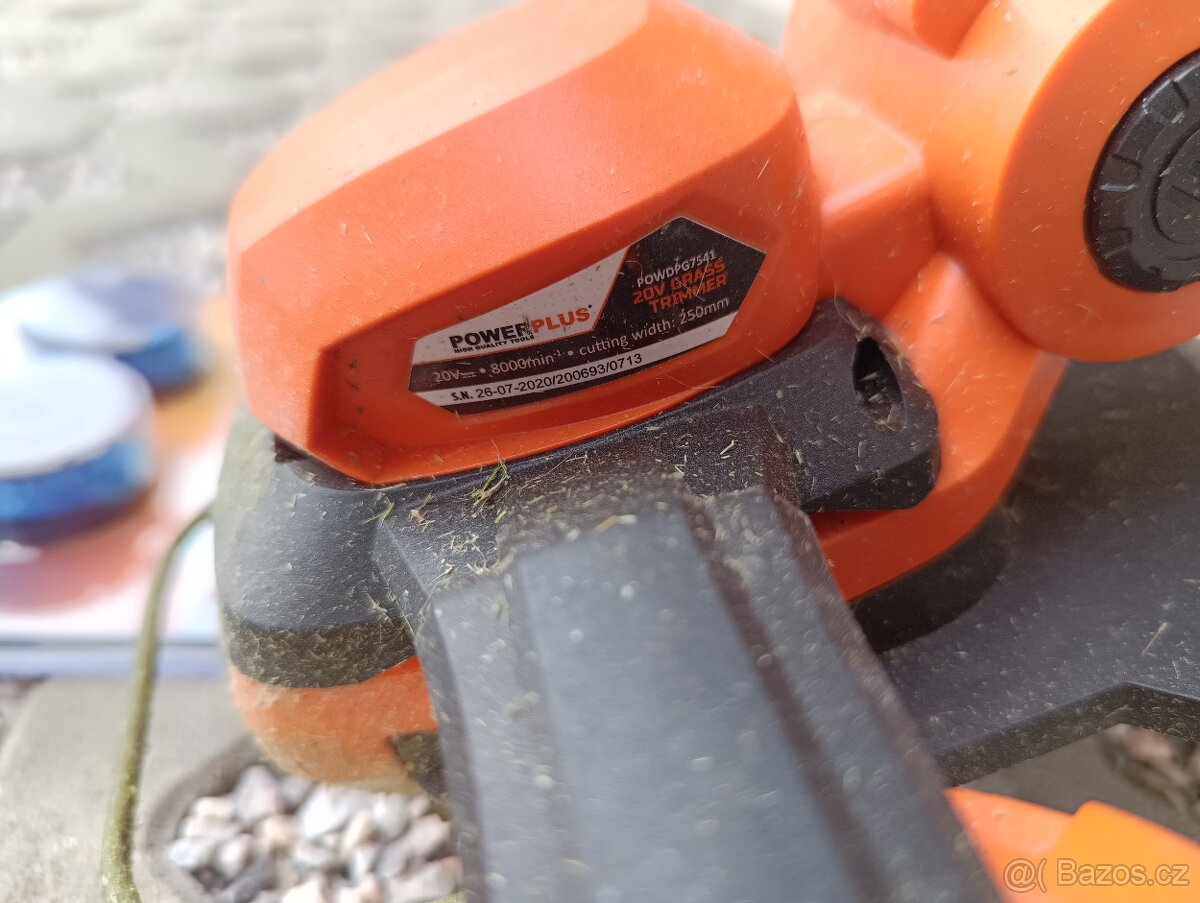 Sada Powerplus Aku vyžínač + úhlová bruska - 3