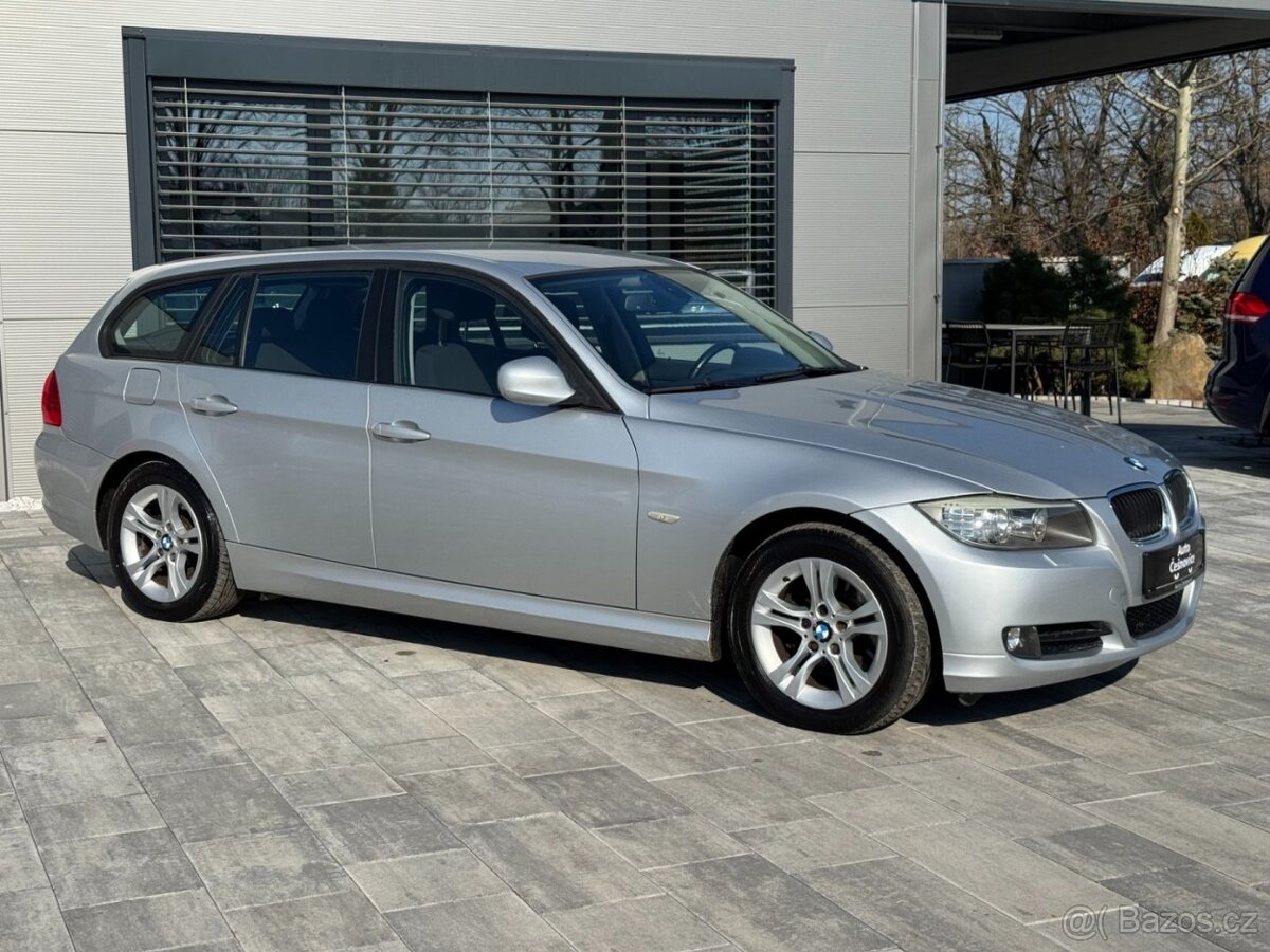 BMW Řada 3 Touring 318d - 3