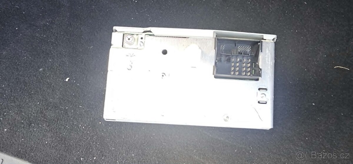 ORIG RADIO FOCUMK2 FACELIFT - 3