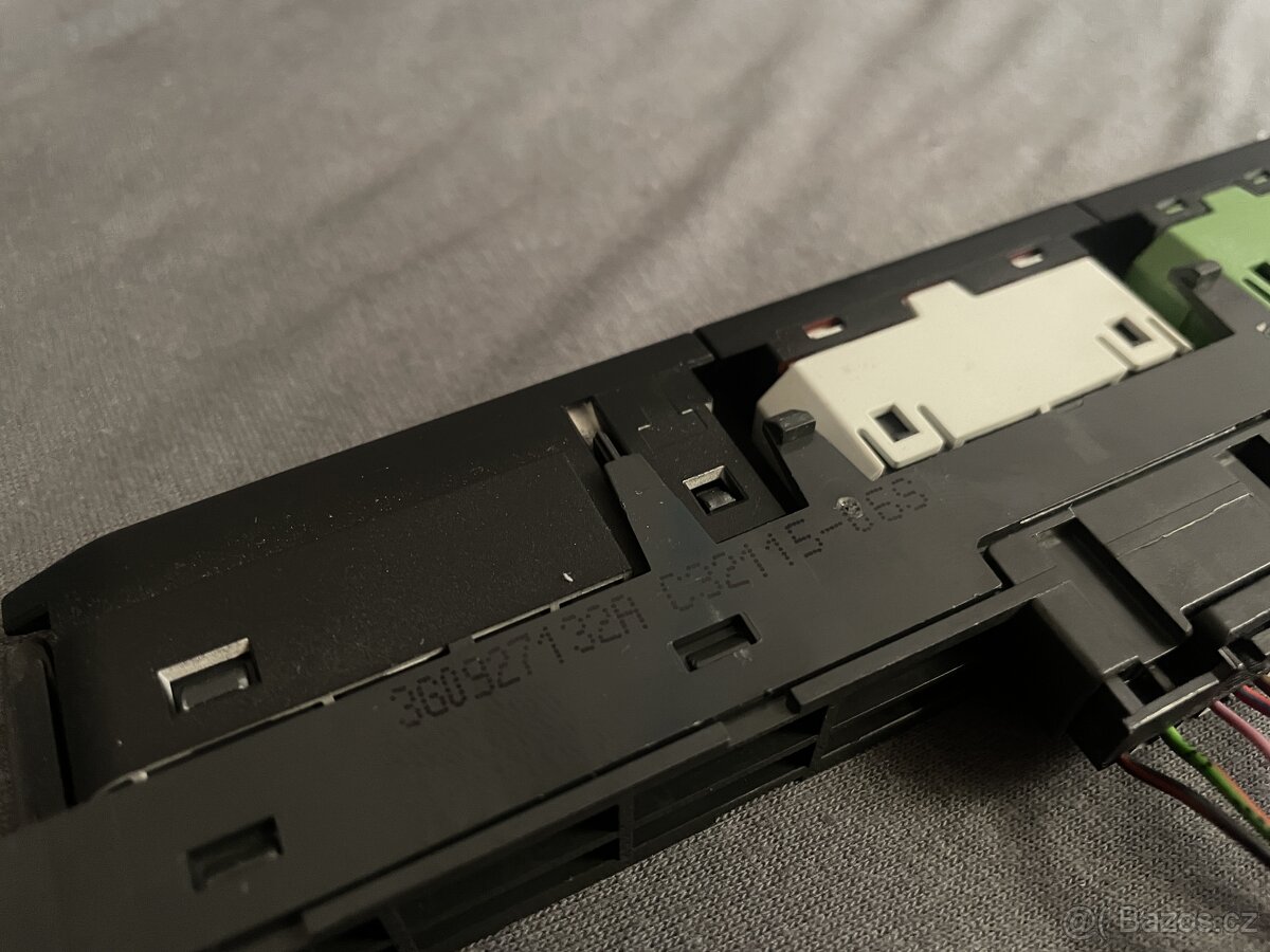 Passat spínací panel výstražných světel 3G0927132A - 3
