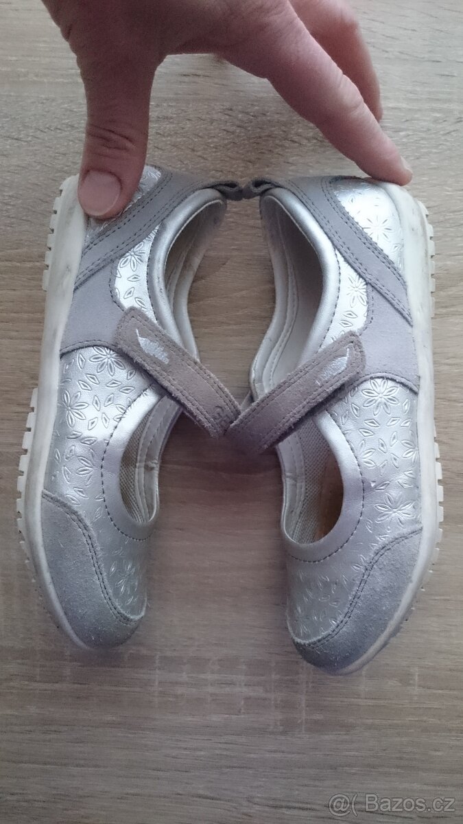 Dívčí baleríny zn. GEOX vel. 29 - 3