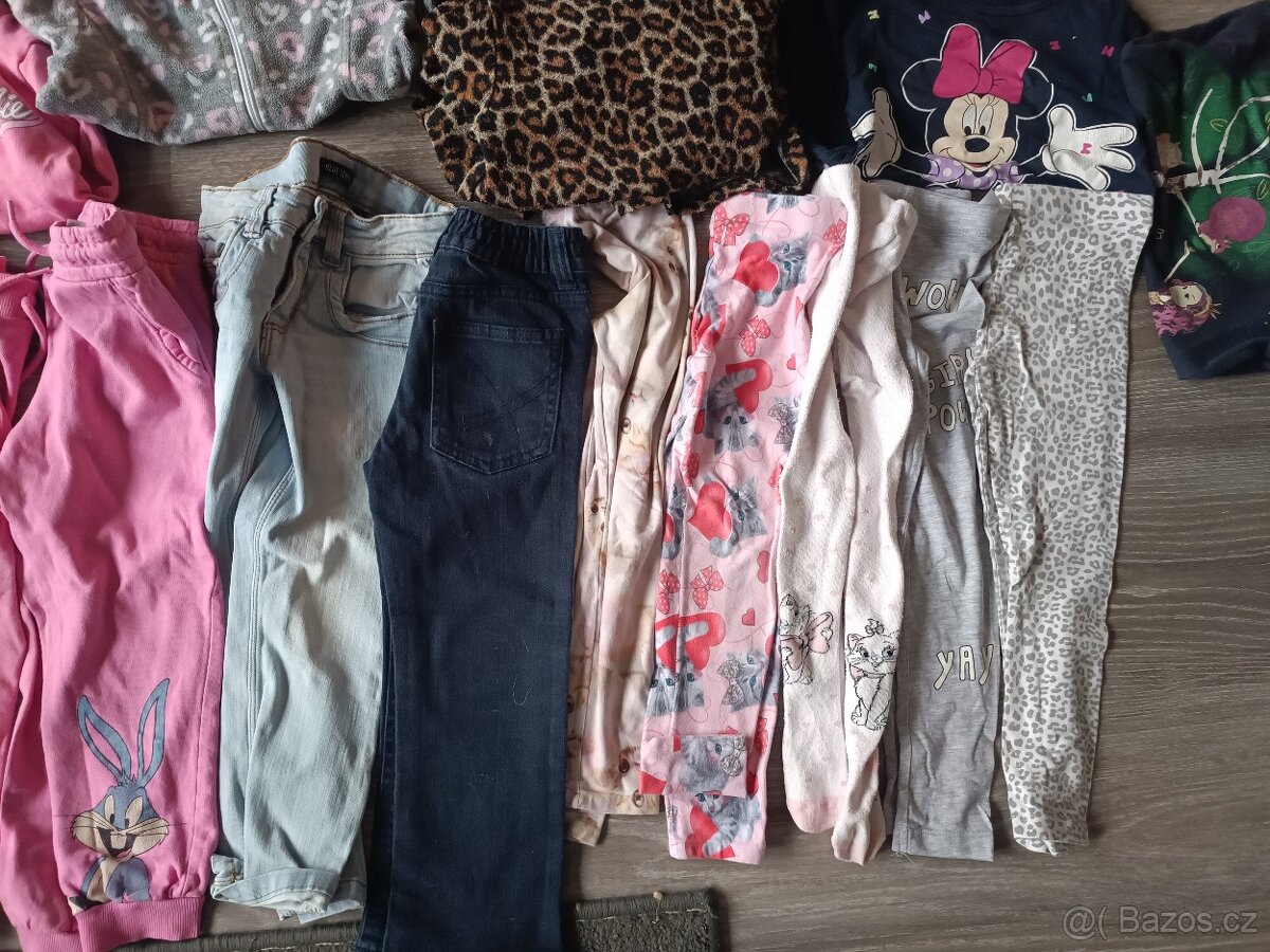 Velký balík oblečení velikost 3 až 4 roky - 3
