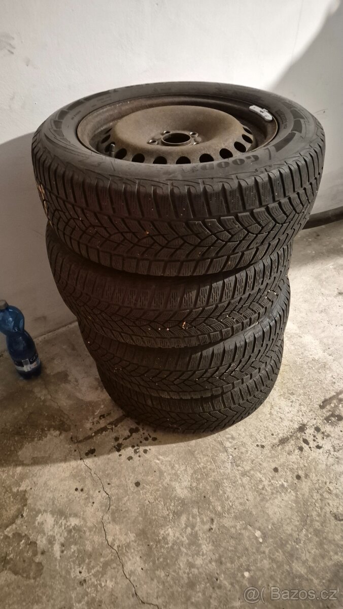 Kola Ford Mondeo, R16 215 60 - 3