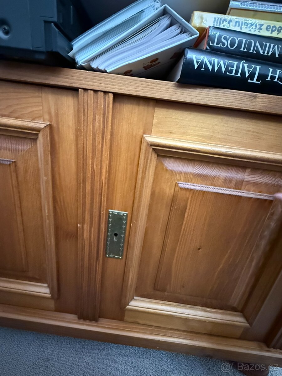 TV stolek, komoda a konfereční stůl - 3