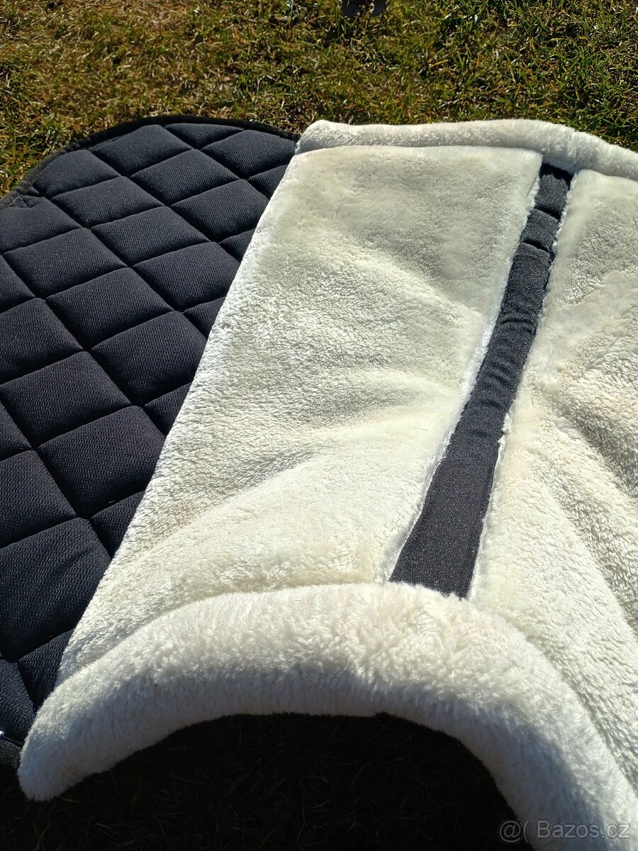 Podsedlová dečka s beránkem Equitheme - 3