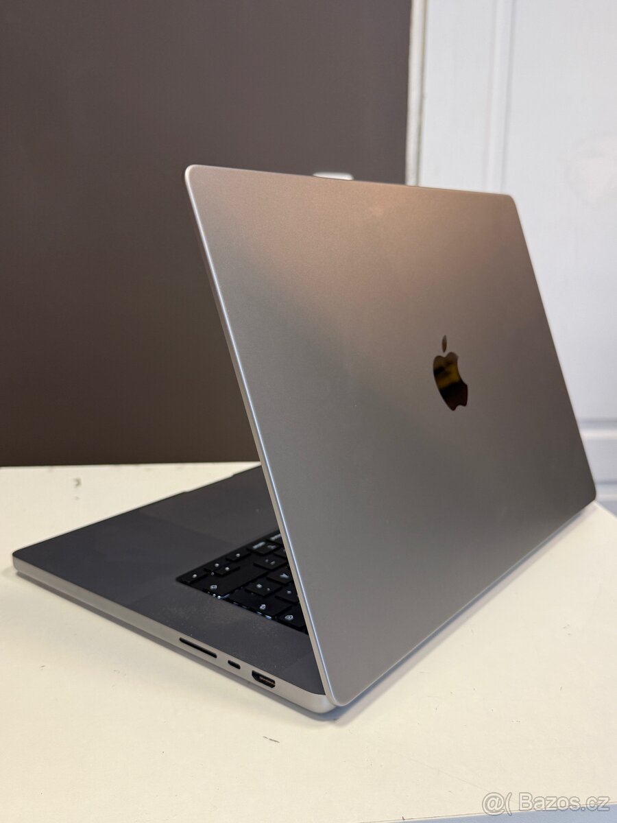 MacBook PRO 16” M1 PRO 2021 - 3