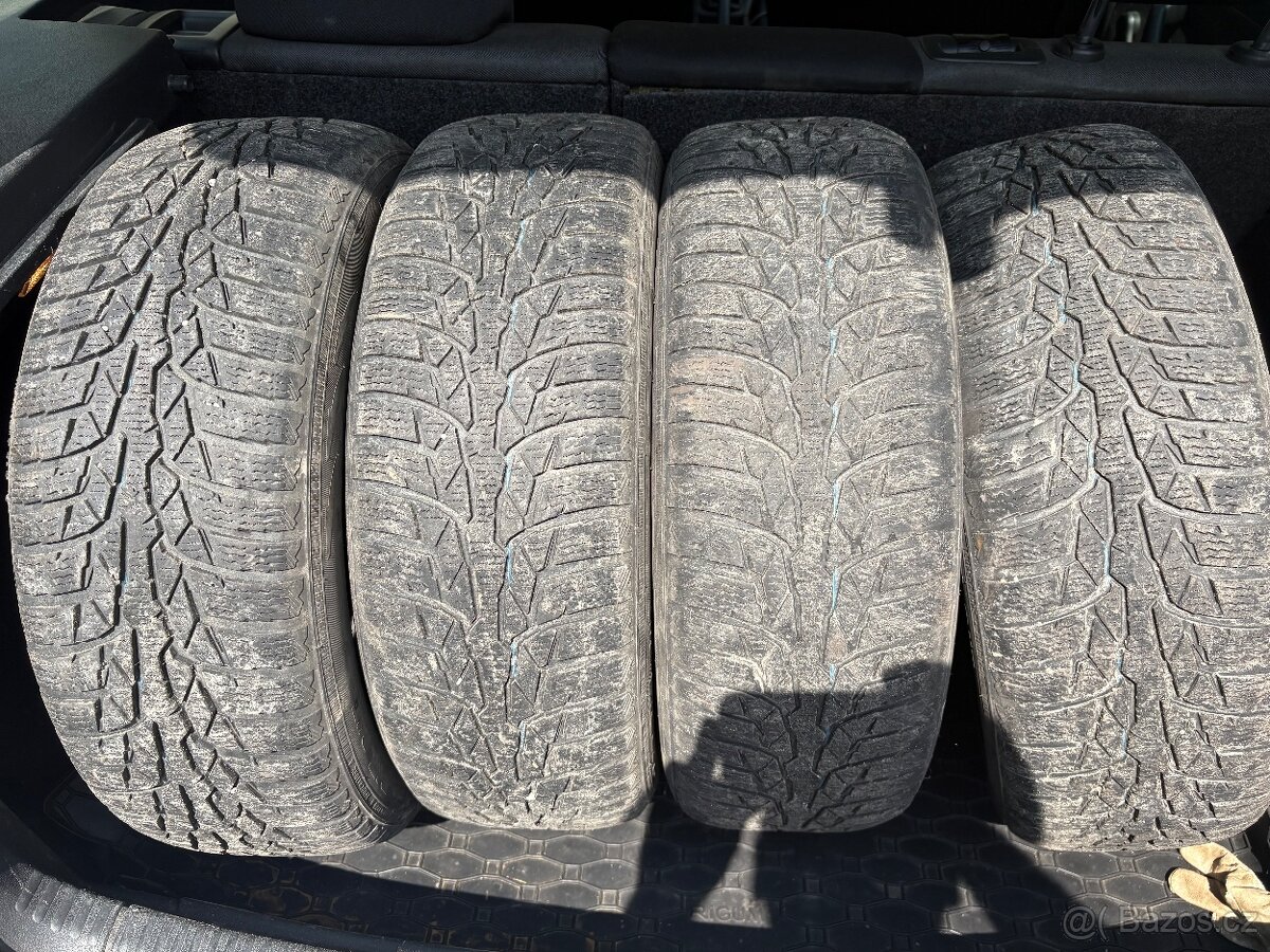 Pneu 186/60 R15 - 3