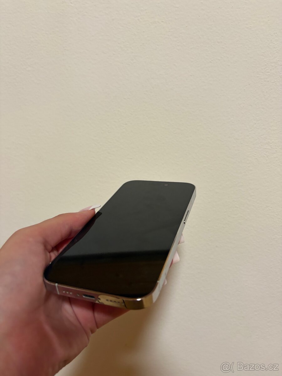 iPhone 14 Pro - 3