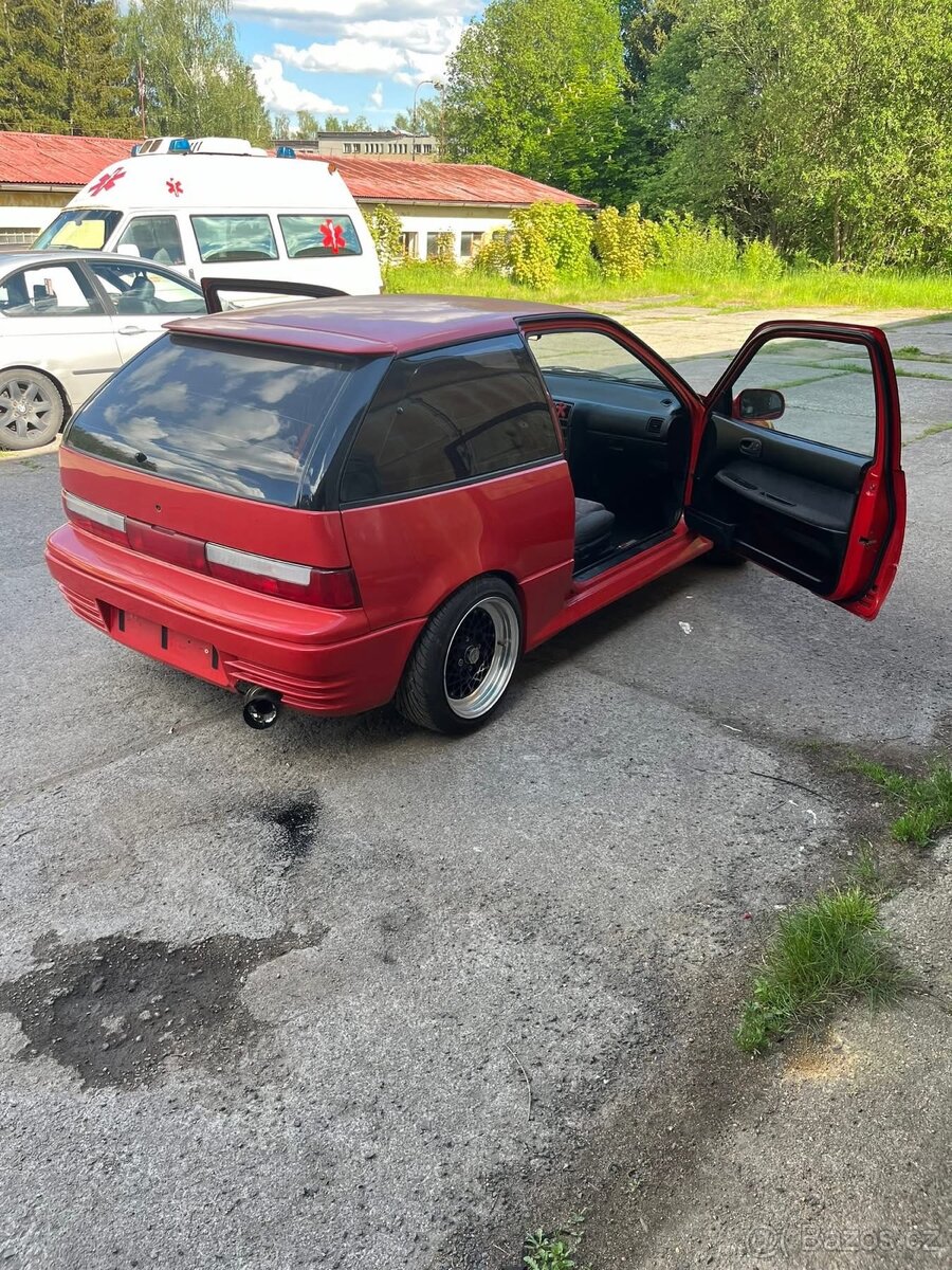 Suzuki Swift 1.3 GTi 16v twin cam - 3