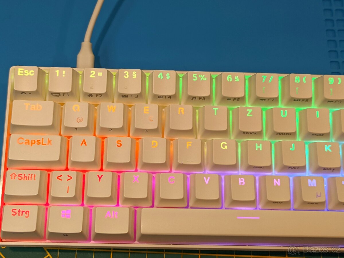 Klávesnice Royal Kludge RK61 - 3