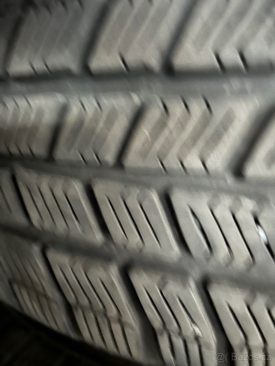 Zimní pneu 215/60/16 sada - 3