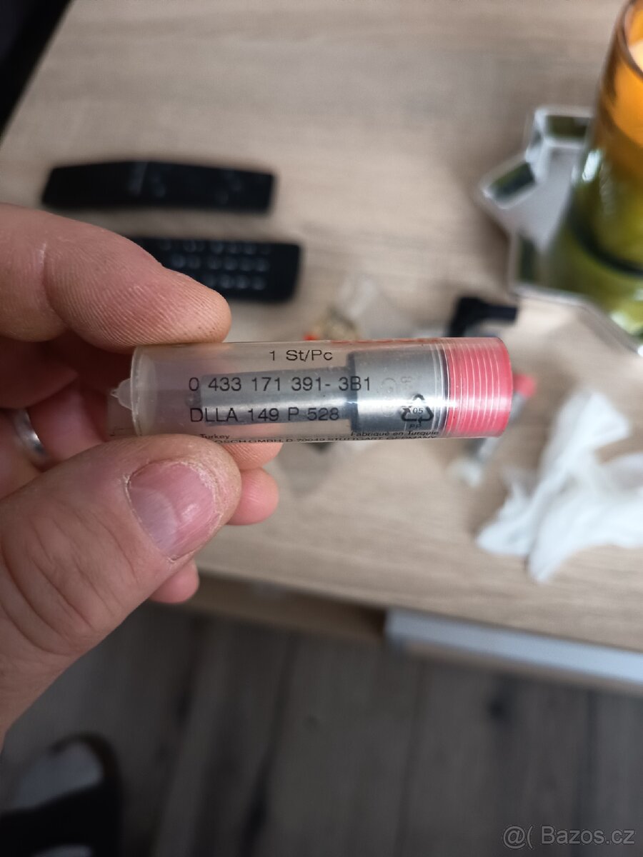 Vstřikovací trysky Bosch viz foto - 3