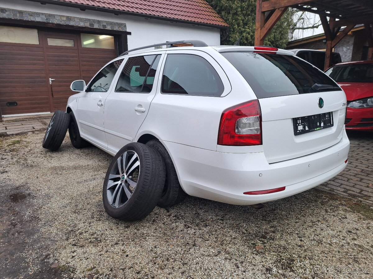 Škoda Octavia 1.2tsi 77kw STYLE - 3