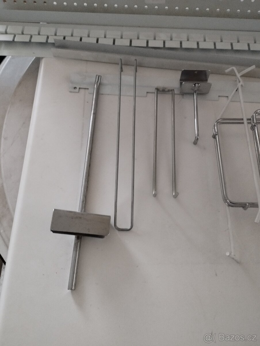 Komponenty pro drátěný program do obchodních regálů - 3