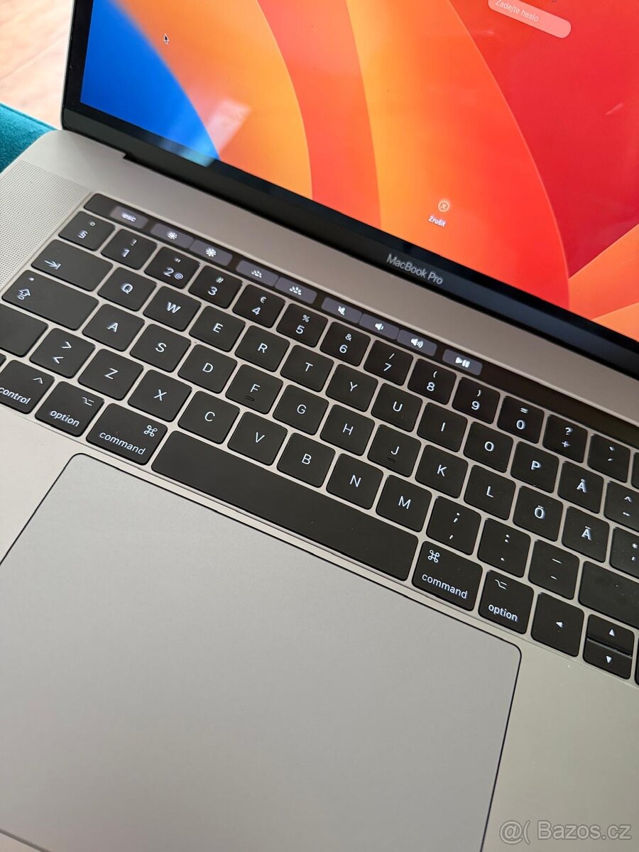 MacBook Pro 2017 Apple - 3