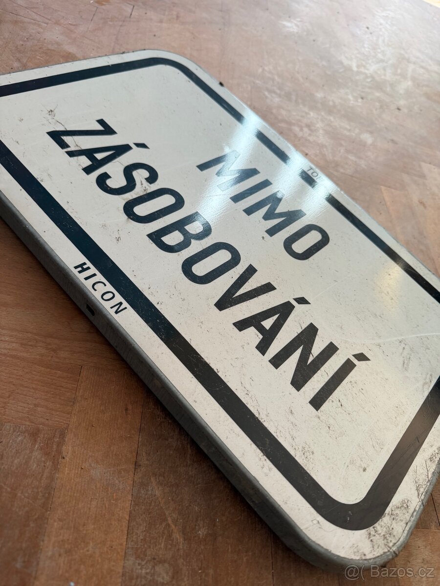 Dopravní značka dodatková tabulka mimo zásobování - 3