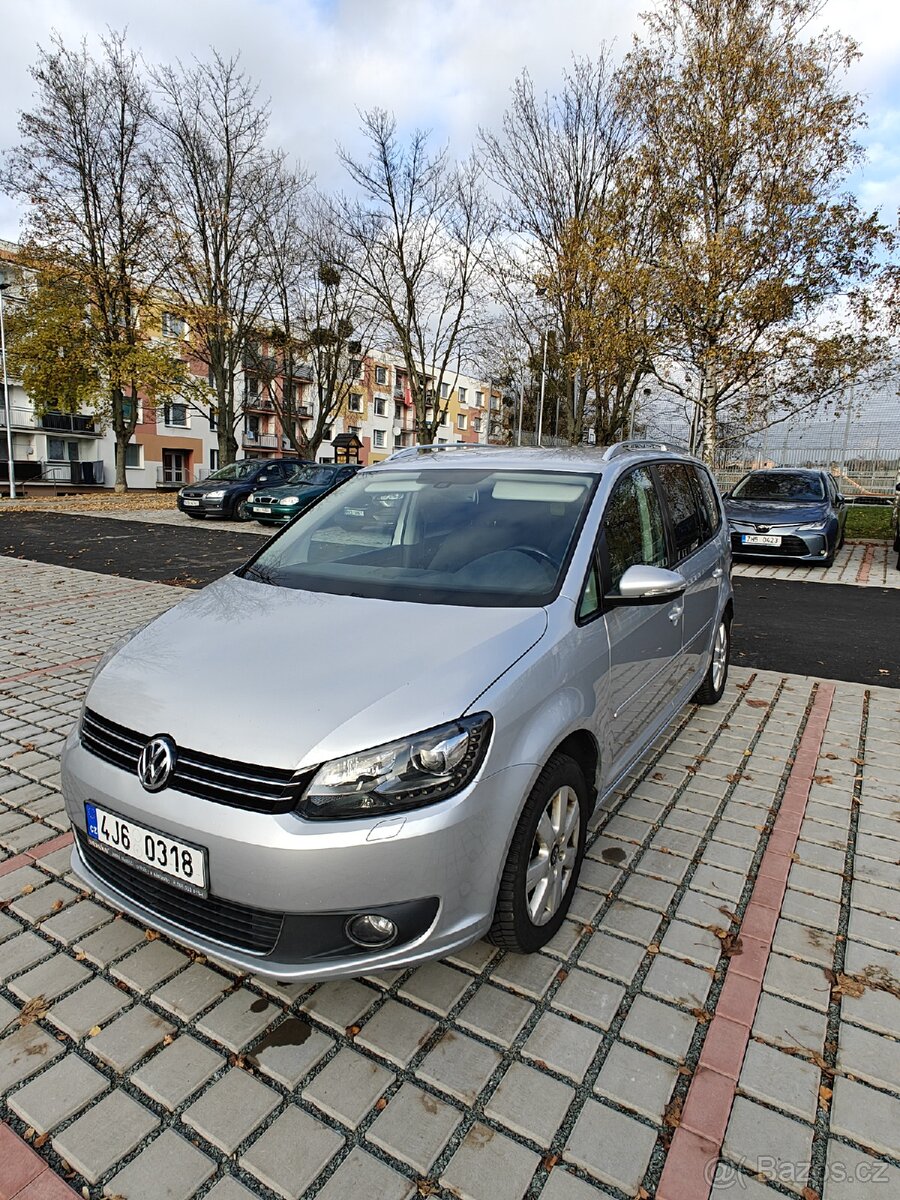 Volkswagen Touran 2.0tdi - HIGHLINE-ČR - 3