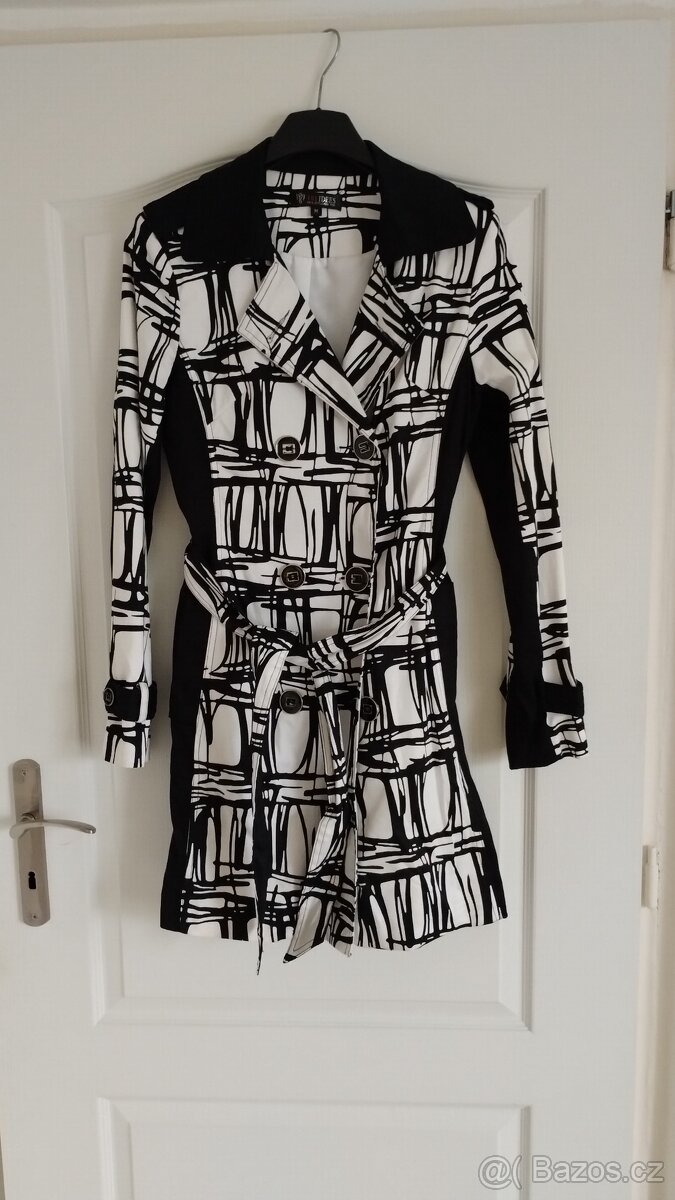 Dámský komplet, vel. S a kabát, vel. M - 3