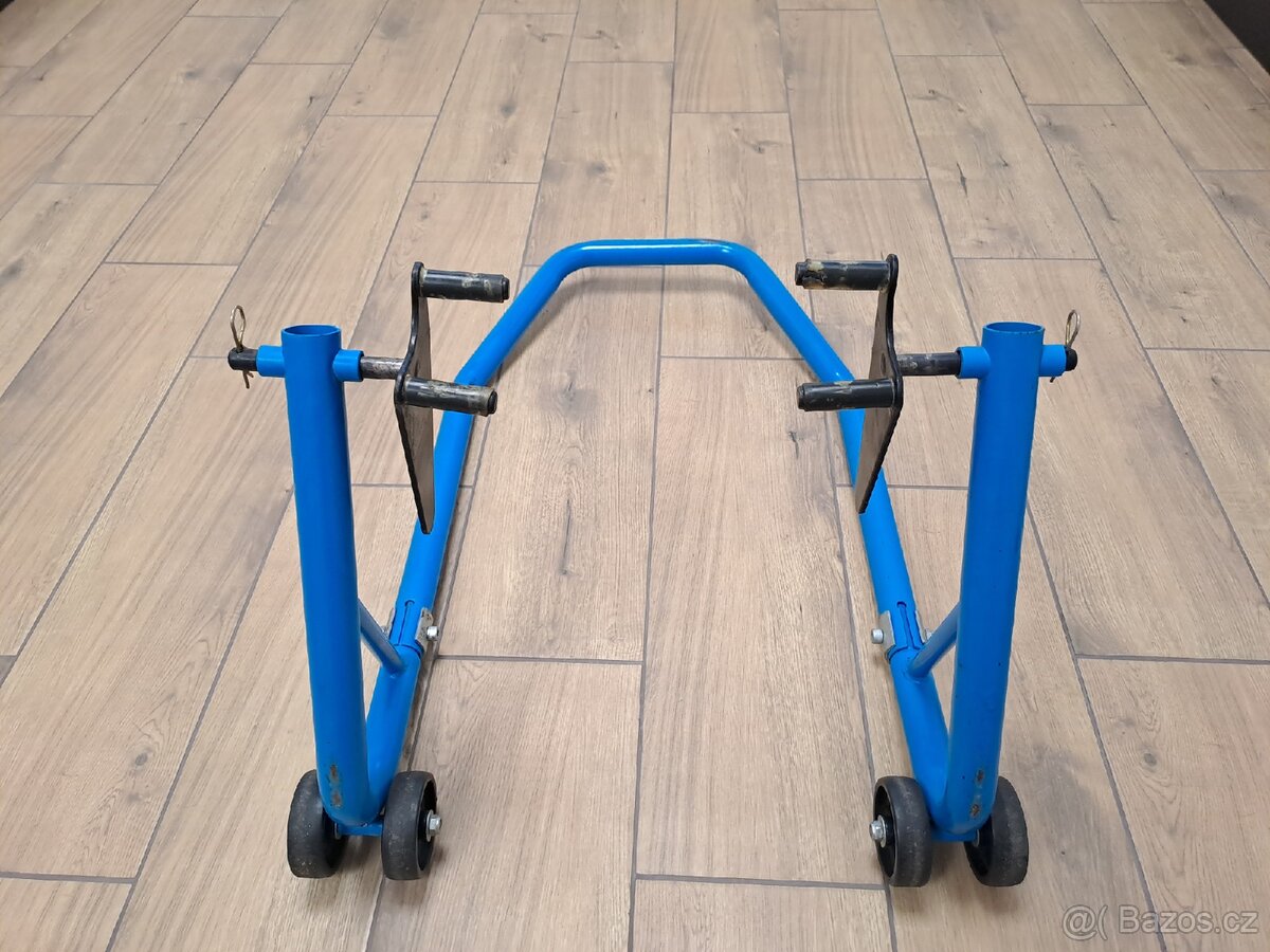 Stojan na motorku - 3