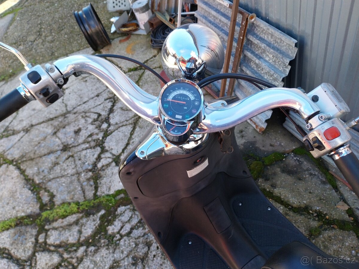 Skúter Habana Custom - 3