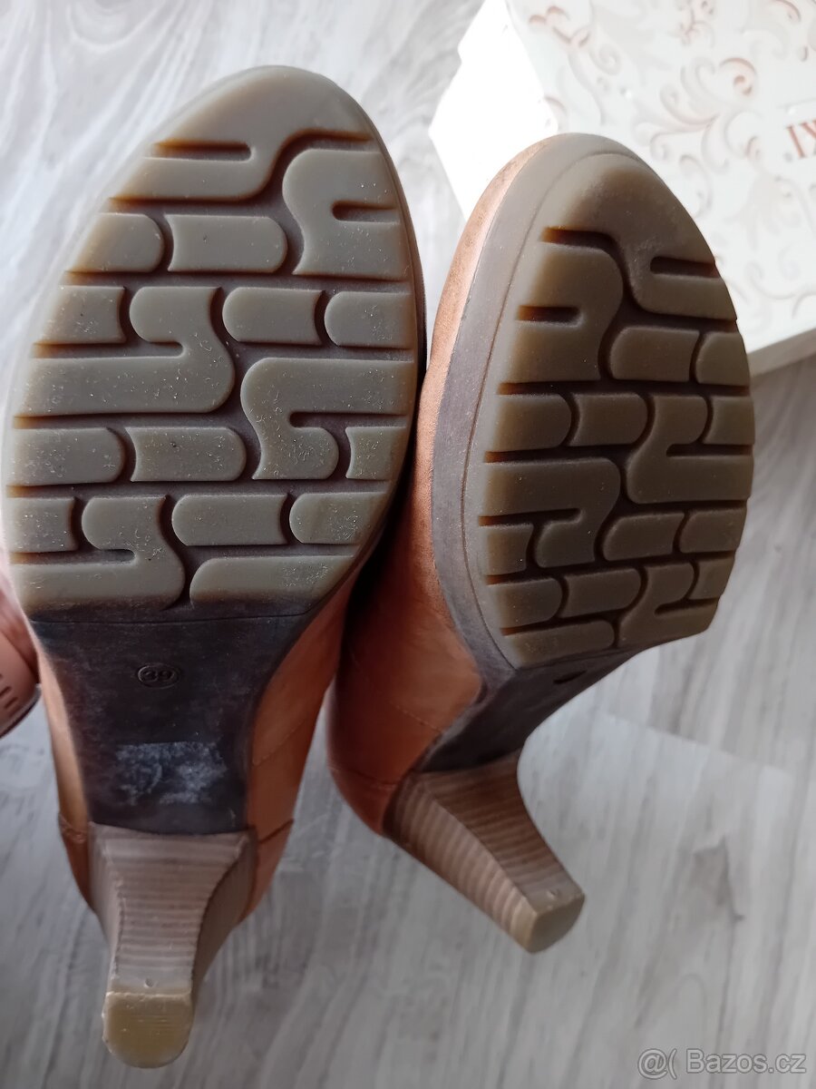 Dámské boty v. 39, 40 - 3
