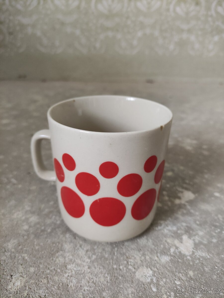 Různé hrnky/hrnečky - 3