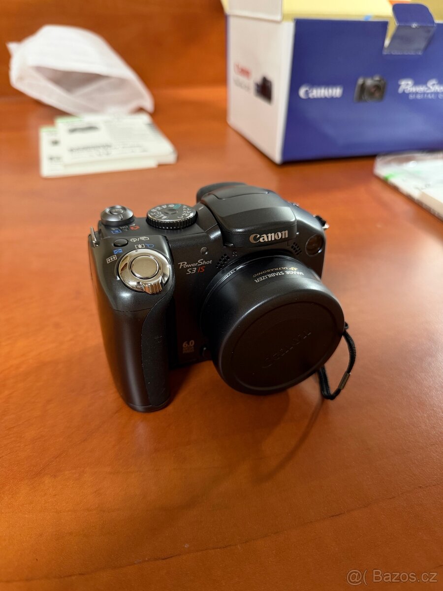 Canon PowerShot S3 IS - 3