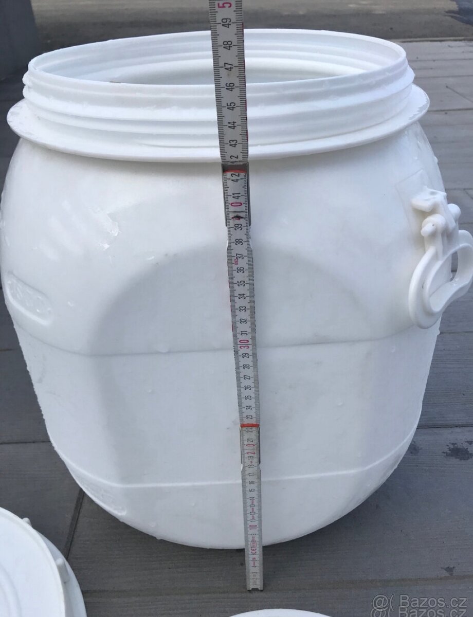 Plastový sud 50 L s těsnícím víkem - 3