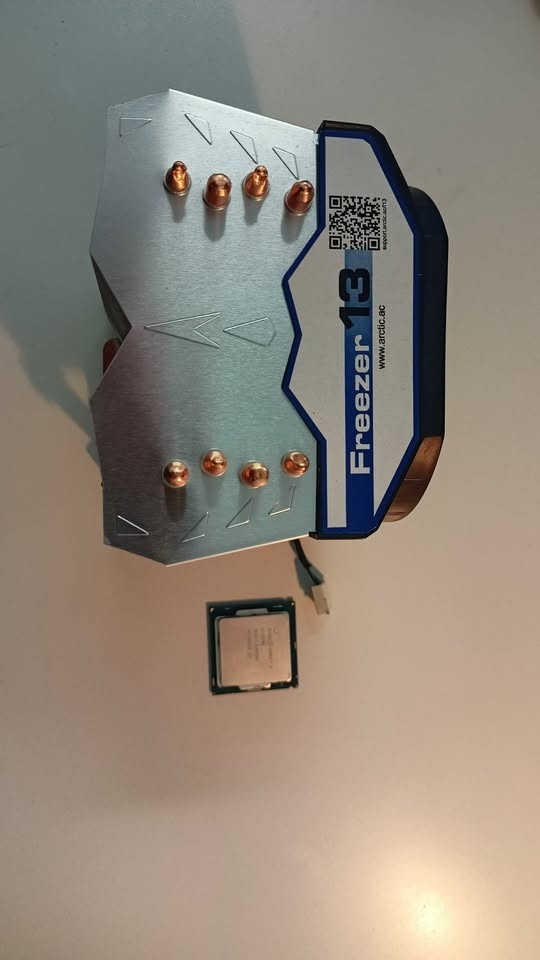 Intel Core i7-6700 @ 3.4GHz - 3