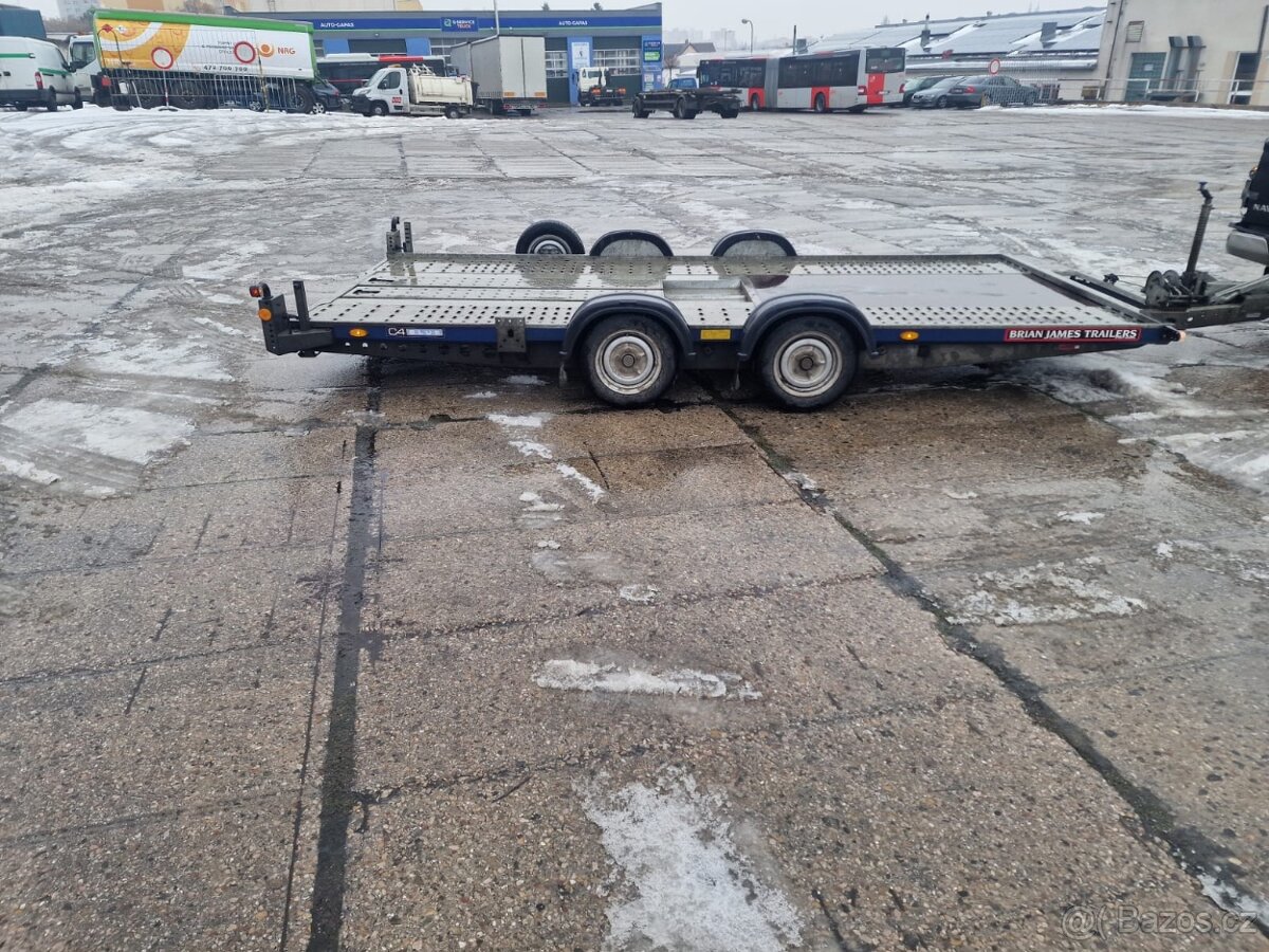 Brian James - autopřepravník - 3