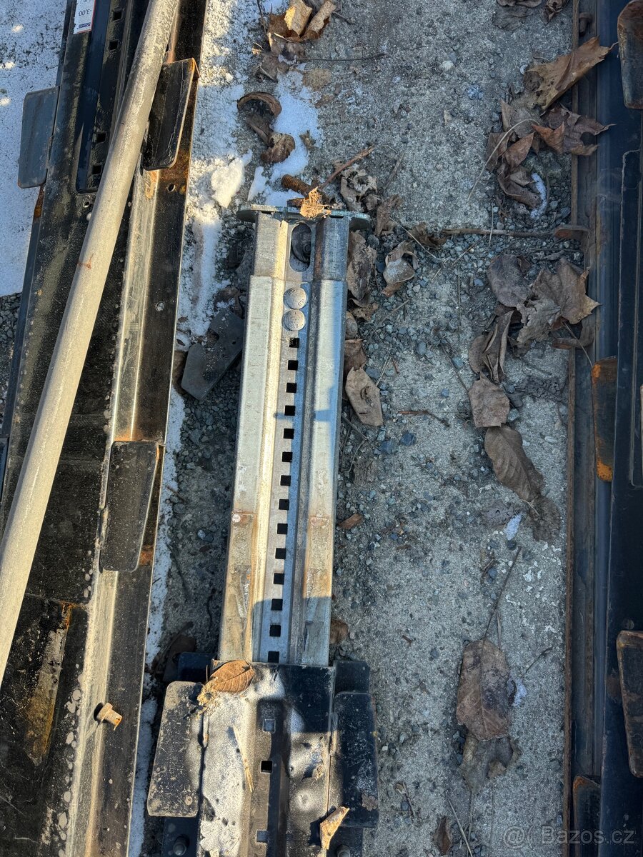 Sloupek schmitz pojezdový - 3