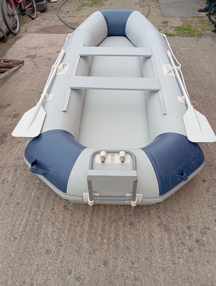 Prodám motor Mercury 5hp + člun 320 - 3