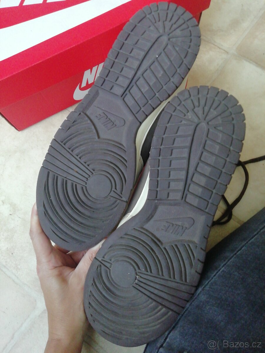 Nike vel. 43 Sneakersy Dunk Hi Retro Se FB8892-200 Hnědá - 3