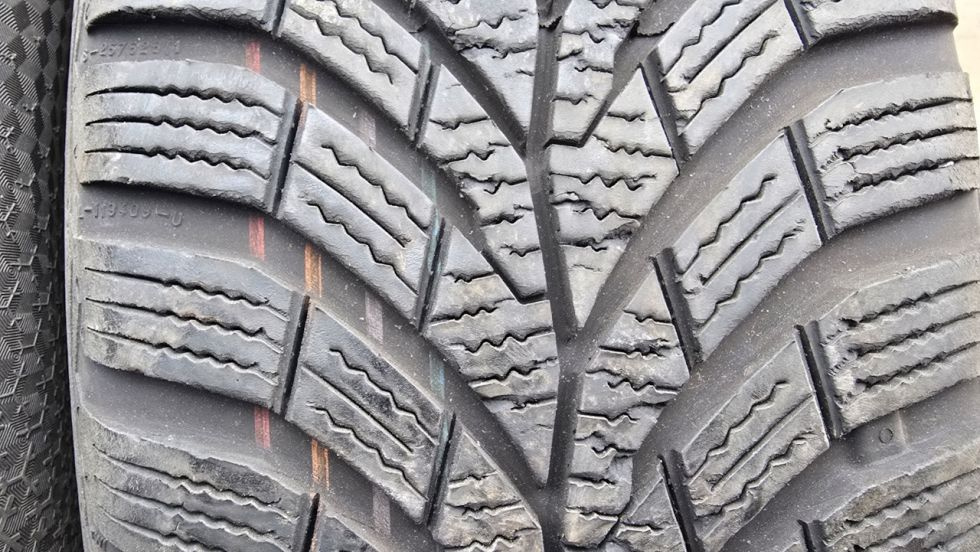 Zimní pneu 195/65/15 Continental - 3