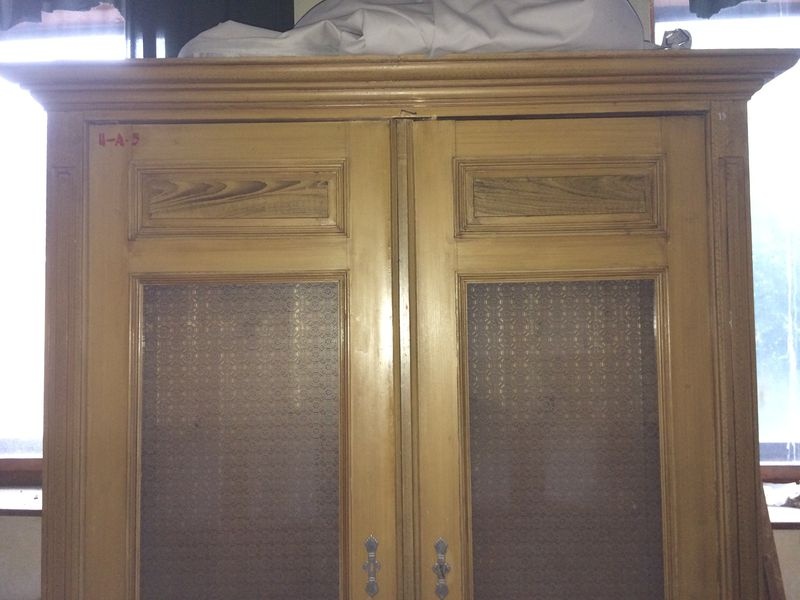 Starý masivní prádelník, skříň - 3