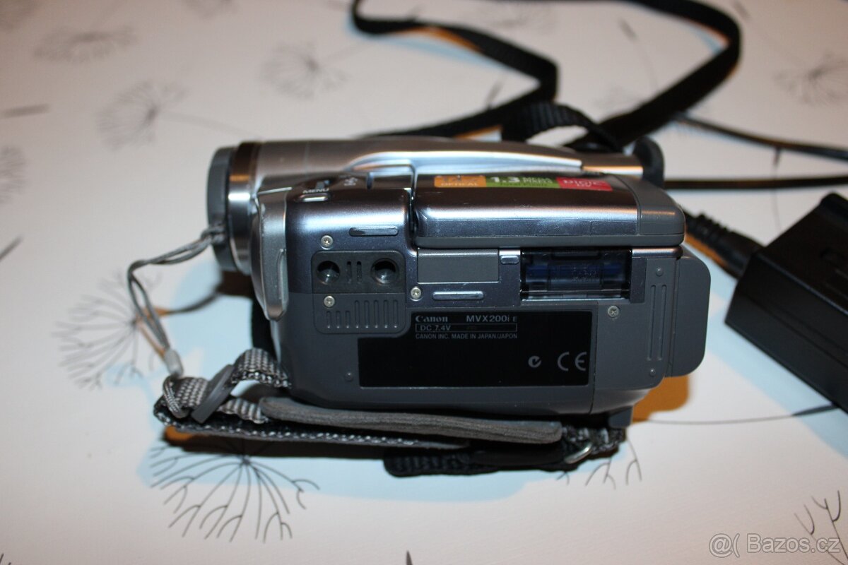 Kamera Canon MVX200i - 3