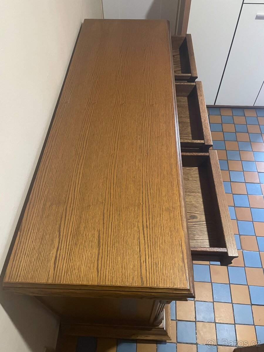 Rustikální komoda - 3