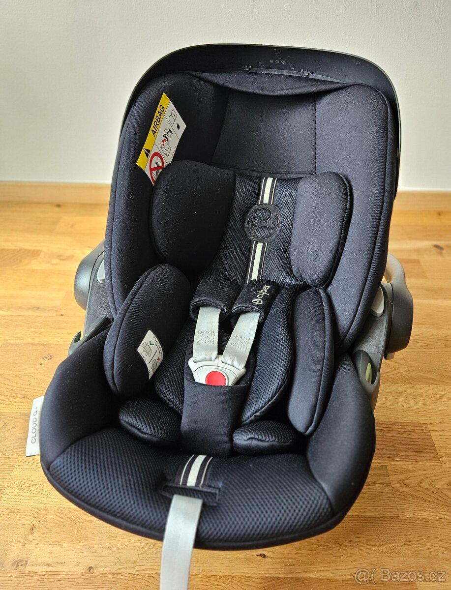 Autosedačka Cybex CLOUD G I-SIZE PLUS Moon Black | black - 3