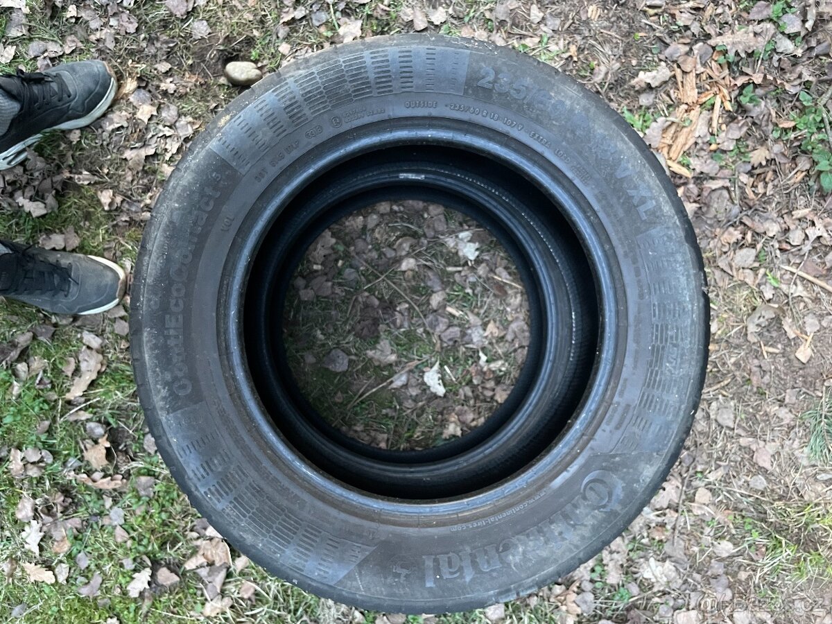 Dvě letní pneu 235/60/18 Continental - 3
