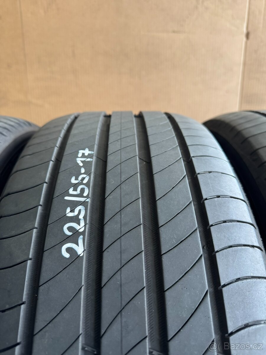 letní pneu 225/55-17 Michelin - 3