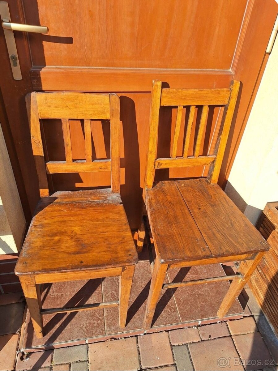 Staré židle - 3