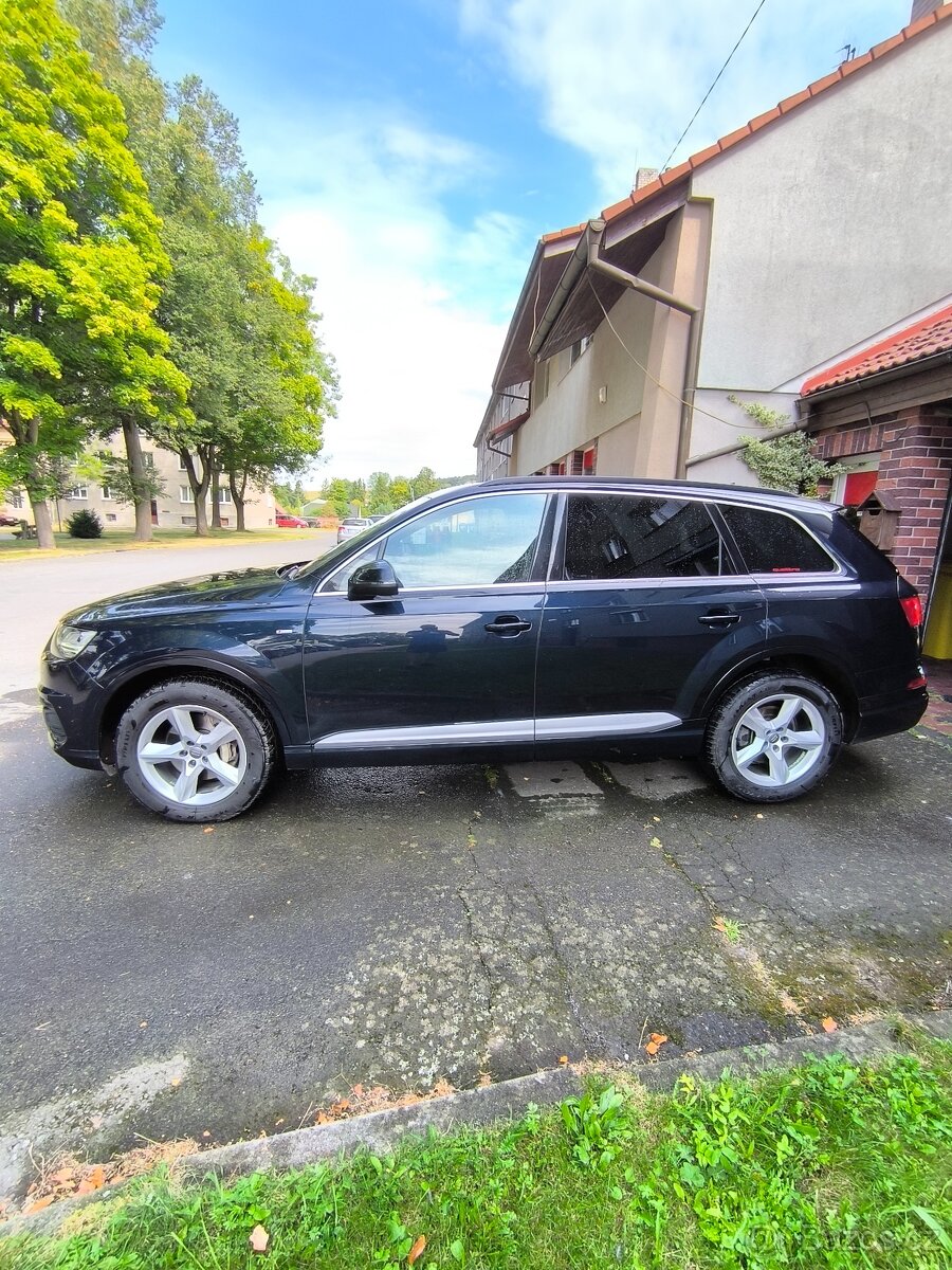 Audi Q7 S-Line 3,0tdi quattro - 3