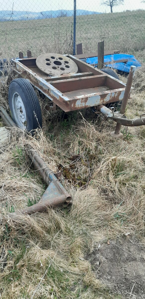 Masivní podvozek za traktor - 3