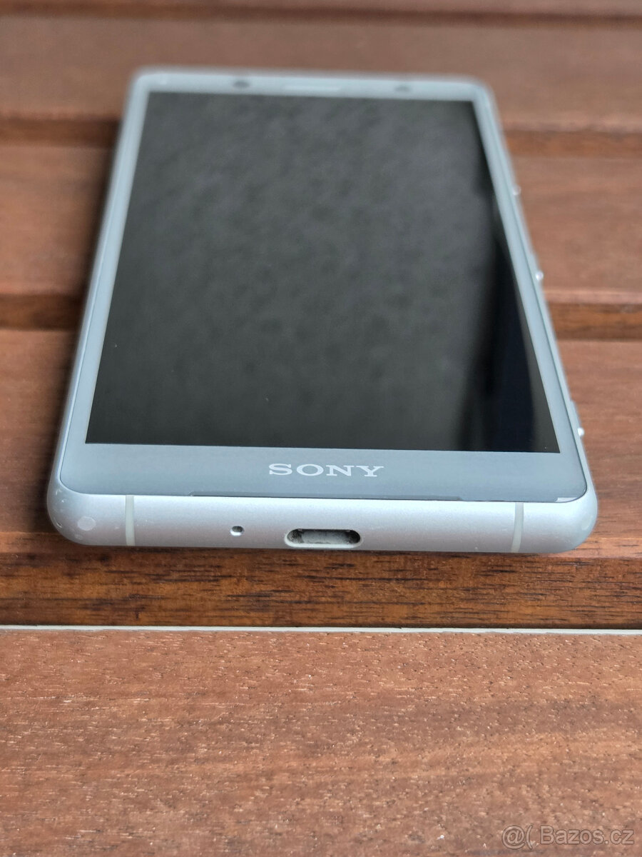 Sony Xperia XZ2 Compact 64GB Šedá - 3